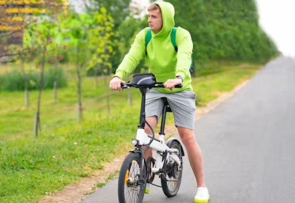 Projeto Quer Proibir Bicicletas Elétricas para Menores de 15 Anos: Entenda o PL 4.920/2025 e Seus Impactos
